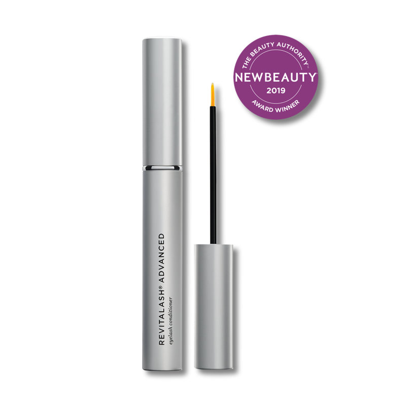 Casa-Minabel-Dermocosmetica-Revitalash-Pestanas-01